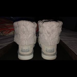 Brand new pair of Uggs. (NEVER WORN)